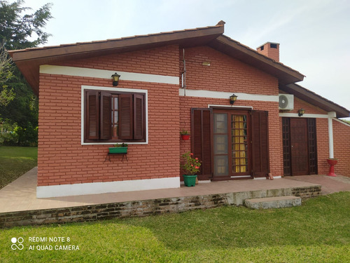 Venta Casa 3 Dormitorios Lagos Del Norte Con Cochera