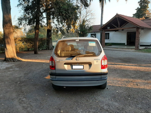 Imagen 4 de 12 de Chevrolet Zafira
