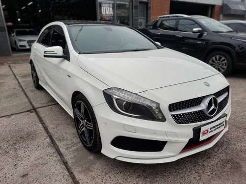 Imagen 2 de 17 de Mercedes Benz 250 Sport 2013