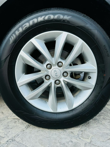 Kia Sorento 2.4 Lx At