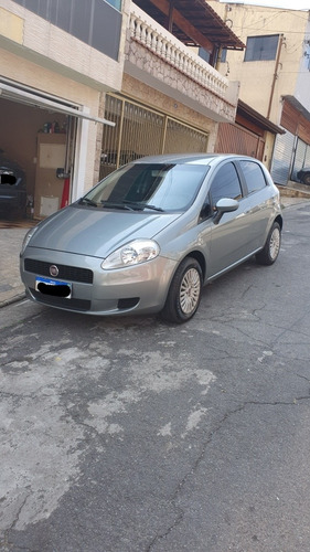 Fiat Punto 2011 1.4 Attractive Flex 5p