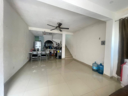 Casa En Venta En Los Heroes Cancun
