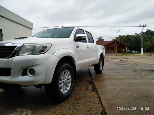 Toyota Hilux 3.0 Cd Srv Cuero 171cv 4x4