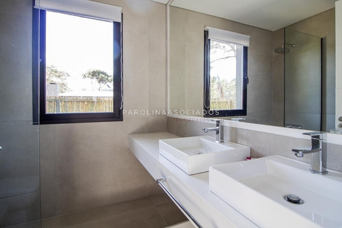 Casa 4 Dormitorios En Pinar Del Faro, José Ignacio- Ref: 2646