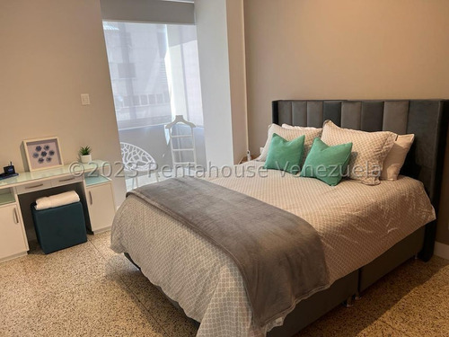 Apartamento Remodelado Residencias Crystal Palace Con Pozo De Agua En Venta En Los Palos Grandes 2da Caracas Richardhernandez