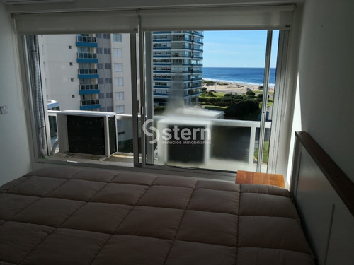 Imagen 12 de 18 de Venta De Apartamento 1 Dormitorio En La Playa Brava, Punta Del Este