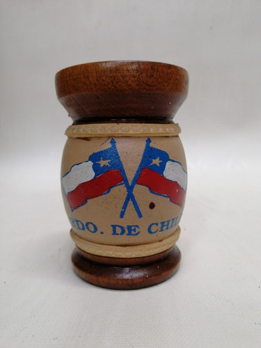 Mate Argentino En Madera Nogal Y Cuero Con Bandera Chilena