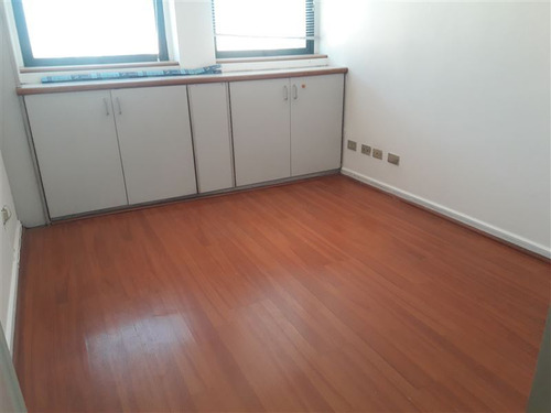 Oficina En Arriendo En Las Condes, 3 Privados, Estac.y Bod