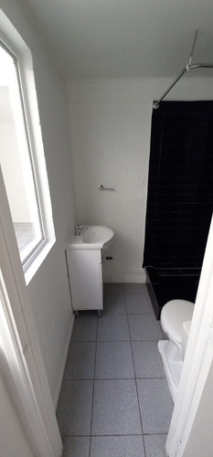 Casa Dos Pisos De Construccion Completa