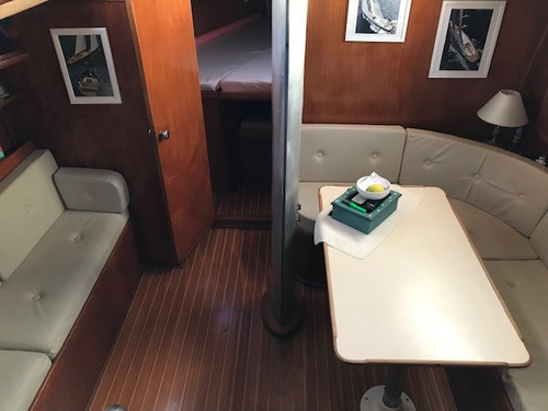Velero Alpha 36 Muy Bueno. Interior Muy Prolijo Con Mejoras