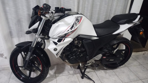 Imagen 2 de 6 de Yamaha Fz 16 Fi S Año 2020 C/ 13.608 Km.