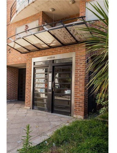Monoambiente Dividido Castelar Con 2 Balcones