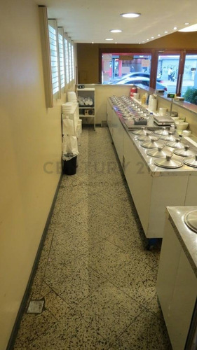 Imagen 2 de 16 de Local Comercial Venta Villa Ortuzar 270m2 Alvarez Thomas 1326