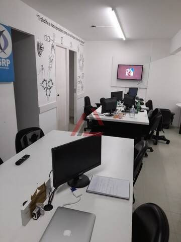 Imagem 5 de 10 de Sala Comercial B. Centro - 47m² - 1 Banheiro - 3326