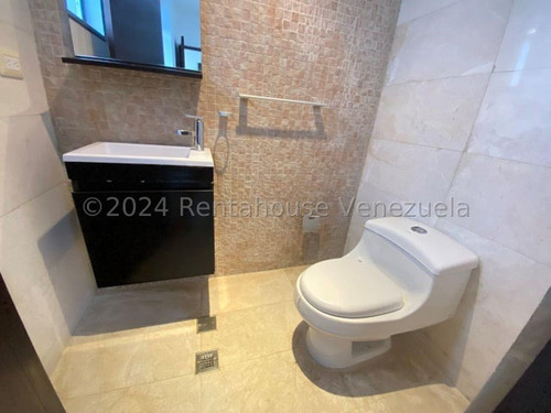 Ag. Vende Hermoso Apartamento Ubicado En Urb. Las Mesetas De Santa Rosa De Lima.