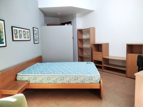 Mh Casa En Venta Ubicada Guaparo Piscina Calle Cerrada Con Vigilancia 670mts2