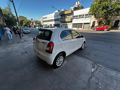 Toyota Etios 1.5 Xls