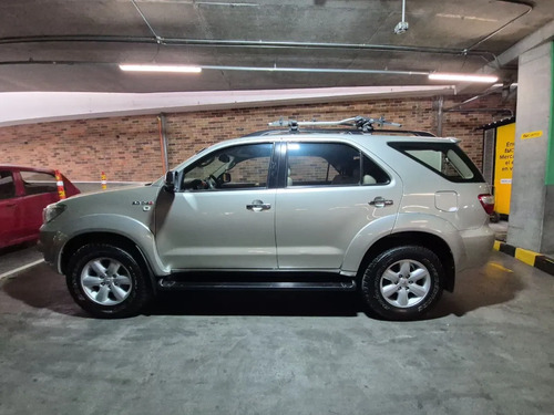 Toyota Fortuner 3.0 Sr5