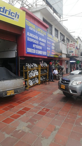 Imagen 9 de 11 de Serviteca Terminal Llantas Sas