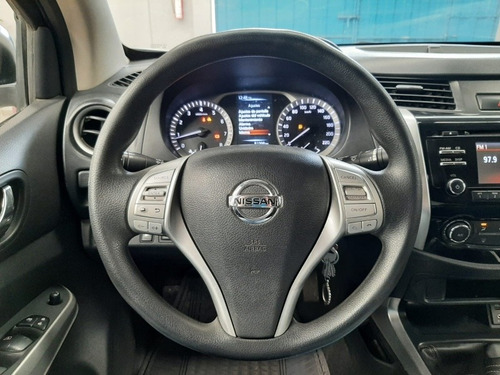 Imagen 11 de 15 de Nissan Np300 Frontier 2017 2.5 Le Aa Mt
