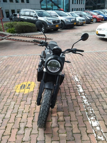 Imagen 4 de 8 de Husqvarna Svartpilen 701 Modelo 2019