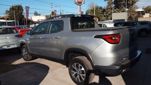 Imagen 3 de 7 de Fiat Toro 1,8 Freedom 4x2 At 2022 G