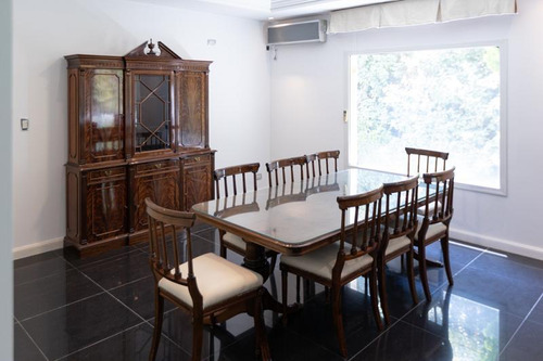Casa De 5 Dormitorios En Venta En Solar Del Bosque. Canning-ezeiza-san Vicente.