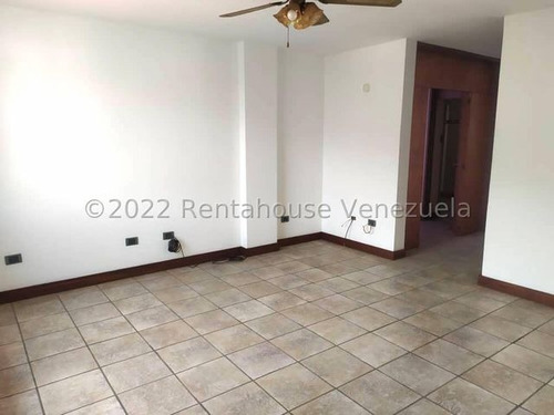 Imagen 6 de 19 de Casa En Venta Urb,el Marques Mls #22-28178 Sc