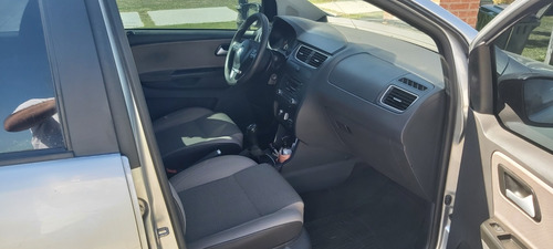 Volkswagen Suran 1.6 Trendline 11b