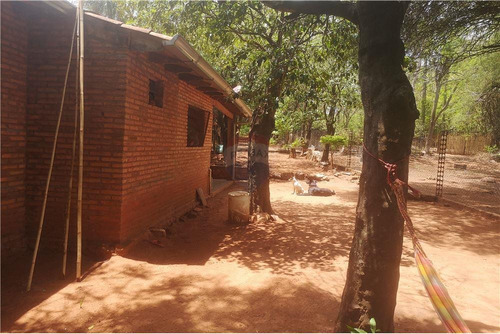 Imagen 4 de 11 de Vendo Casa En Paraguarí: 2 Habitaciones Y Un Baño.