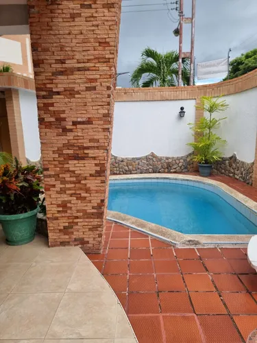 Vendo Quinta En Naguanagua.