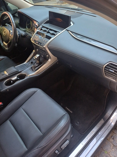 Lexus NX 2.5 300H Luxury