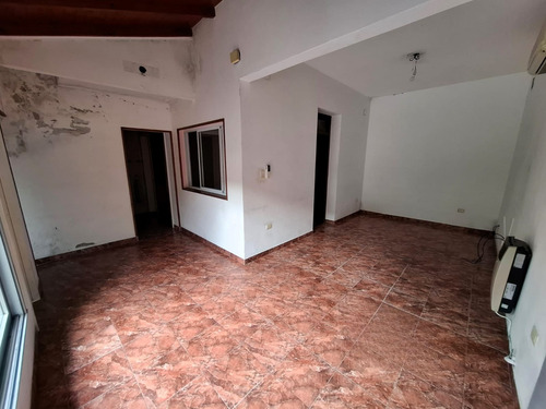Vivienda 2 Amb + Local 2 Plantas + Galpon Interno