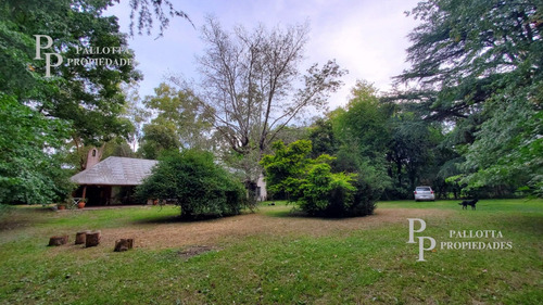 Hermosa Casa Con Amplio Lote En Maschwitz