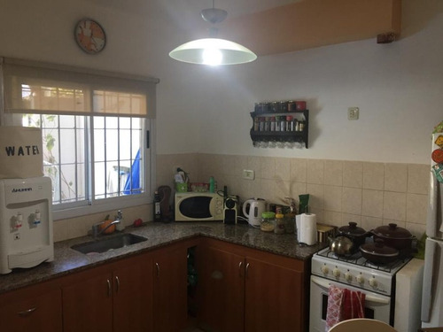 Imagen 6 de 12 de Duplex En Venta En Ituzaingo Norte