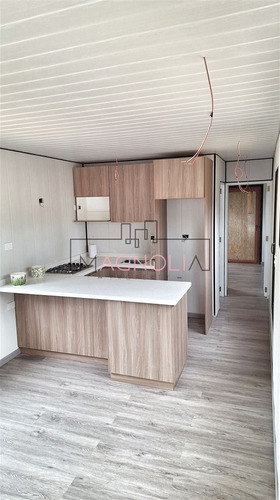 Casa En Venta De 1 Dorm 1 Baño, Topocalma, Puertecillo