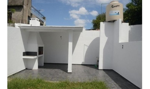 Imagen 8 de 8 de Hermosa Casa Con Jardin Y Entrada De Auto