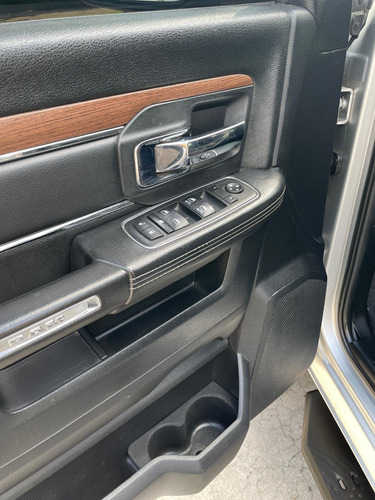 RAM 2500 6.7 Laramie I Atx 350cv 4x4