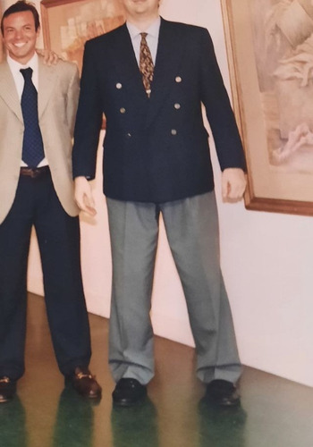 Traje De Hombre (ambo Blazer Azul Y Pantalón Gris) (Usado)