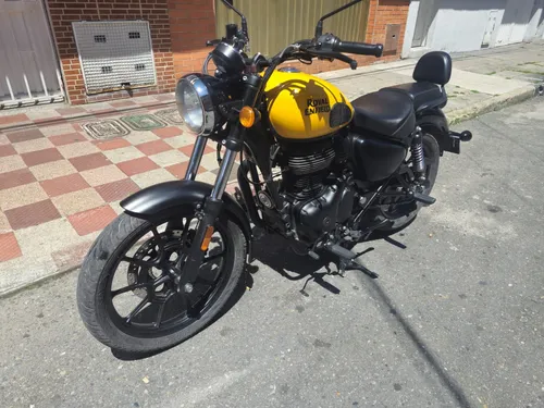 Meteor 350 Amarilla