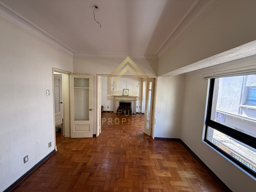 Depto. 132 M2 En Centro De Concepción, Uso Residencial