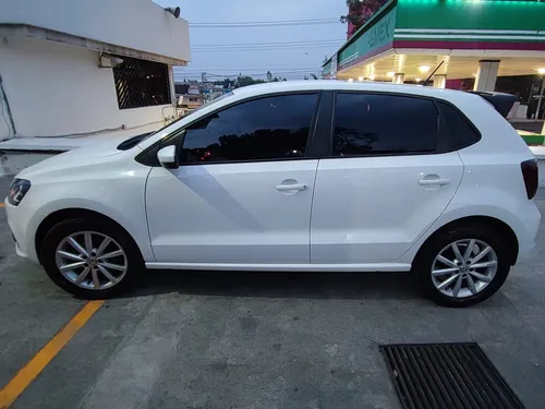 Volkswagen Polo 1.6 L4 Sound Mt