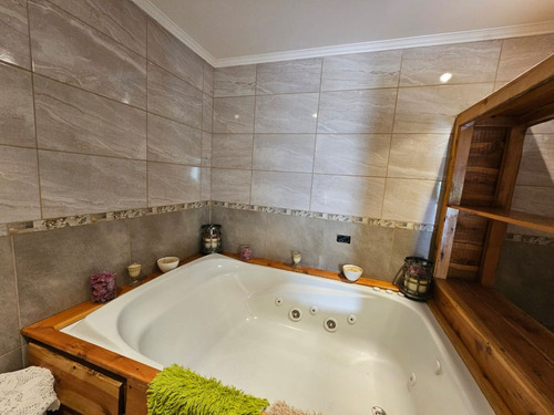 Casa De 2 Dormitorios C/quincho En Esquel-chubut-