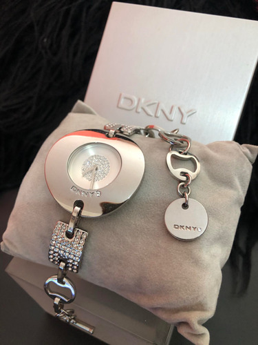 Reloj Donna Karan Espectacular !!! Excelente Estado Plateado Plateado Plateado (Usado)
