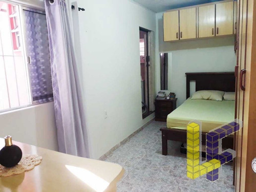 Sobrado. Bairro Santa Paula - 16346