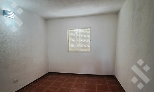Venta Departamento 4 Amb, Remodelado A Nuevo. Pin, Neuquén