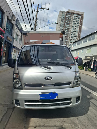 Kia Bongo 2.5 Std 4x2 Rs Turbo C/ Carroceria 2p