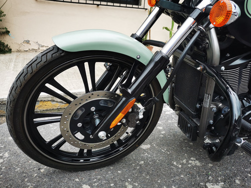 Kawasaki Vulcan Custom 900c.c
