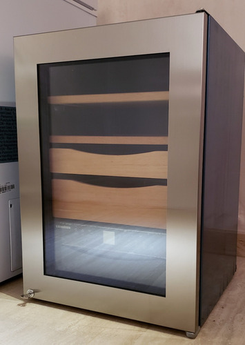 Imagen 3 de 4 de Humidor De Tabacos Liebherr Xs-200 17 Pulgadas Cigar Humidor