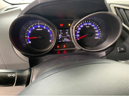 Imagem 6 de 8 de Hyundai Hb20s 1.6 Comfort Plus 16v Flex 4p Manual